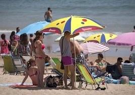 Chiclana recibe autorización para usar pozos y garantizar el suministro de agua ante el aumento de población por los turistas