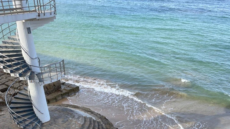 Instalan un acceso a la escalera de caracol de Santa María del Mar