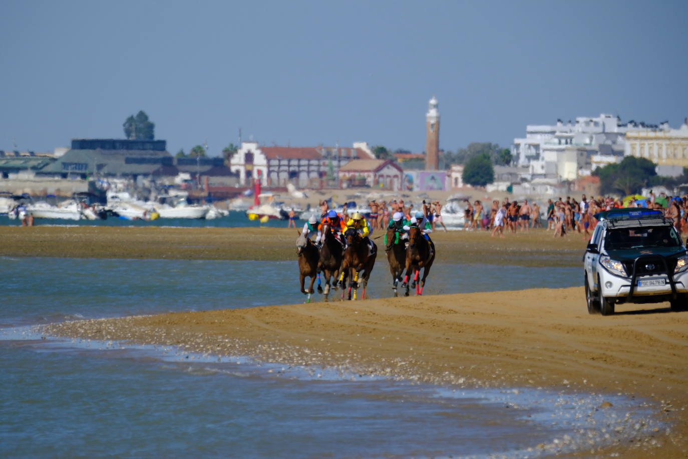 Fotos: Brillante doblete de Jaime Gelabert en las carreras de caballos de Sanlúcar