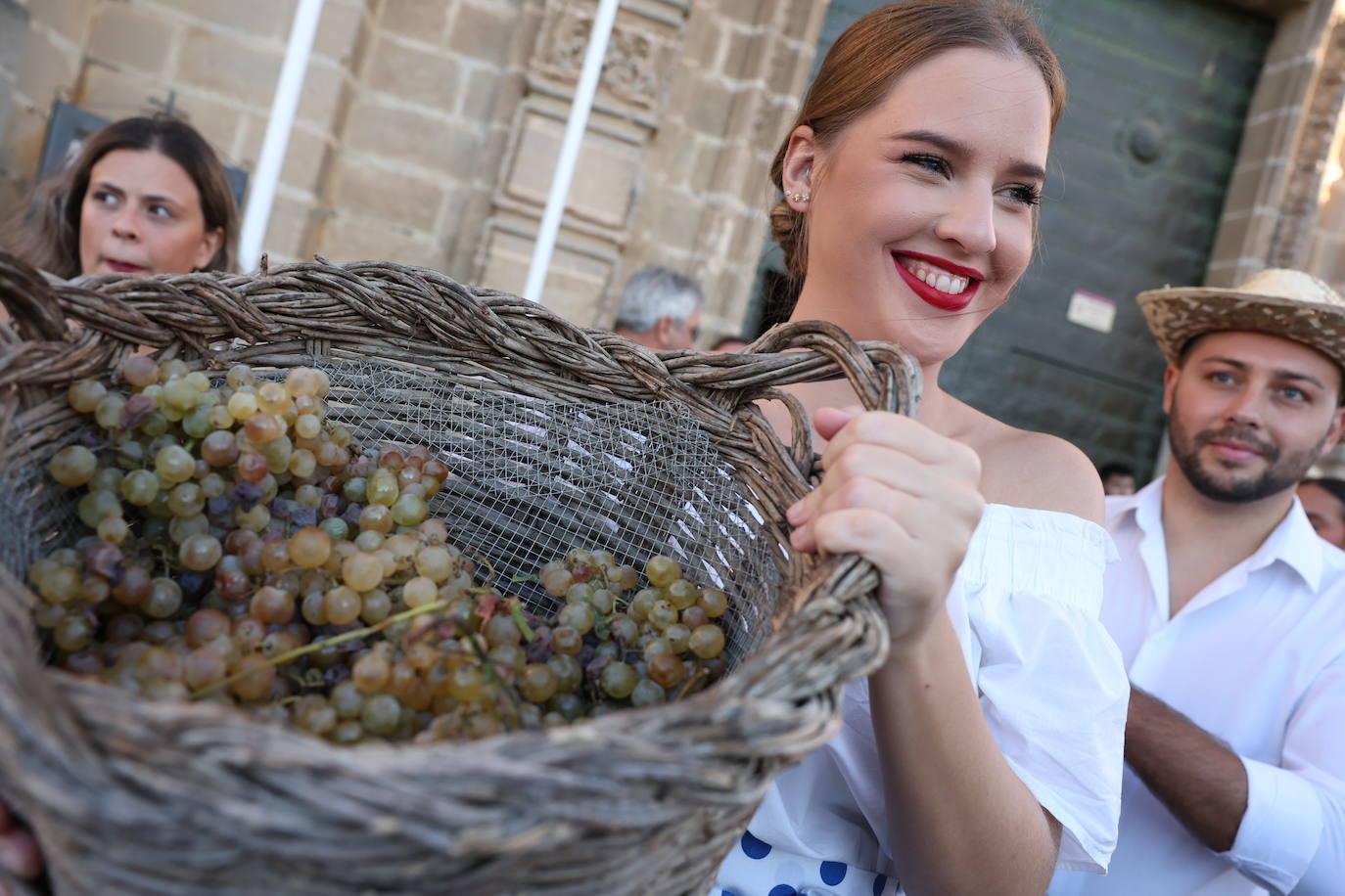 Fotos: Así ha sido la ceremonia de la Pisa de la Uva en el Reducto de la Catedral de Jerez