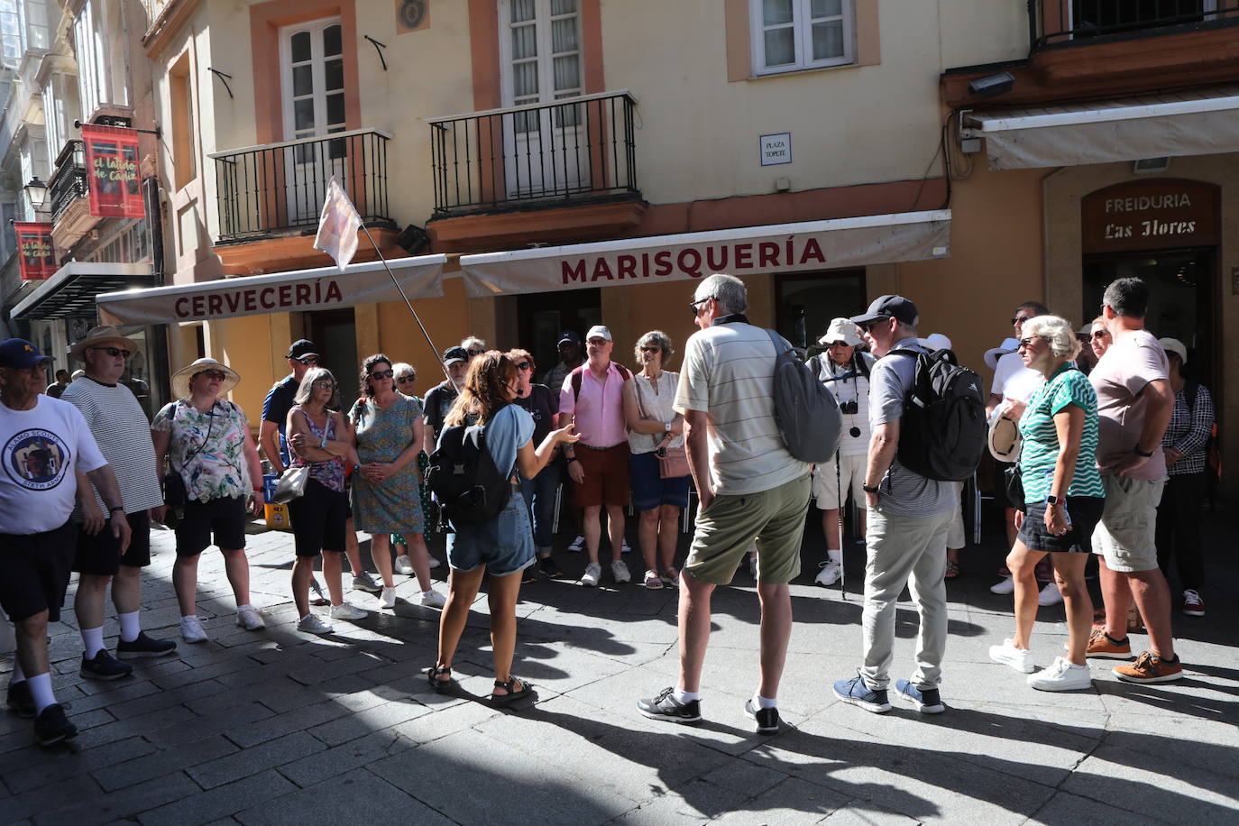 Fotos: Desembarco masivo de turistas en Cádiz con más de 9.200 cruceristas