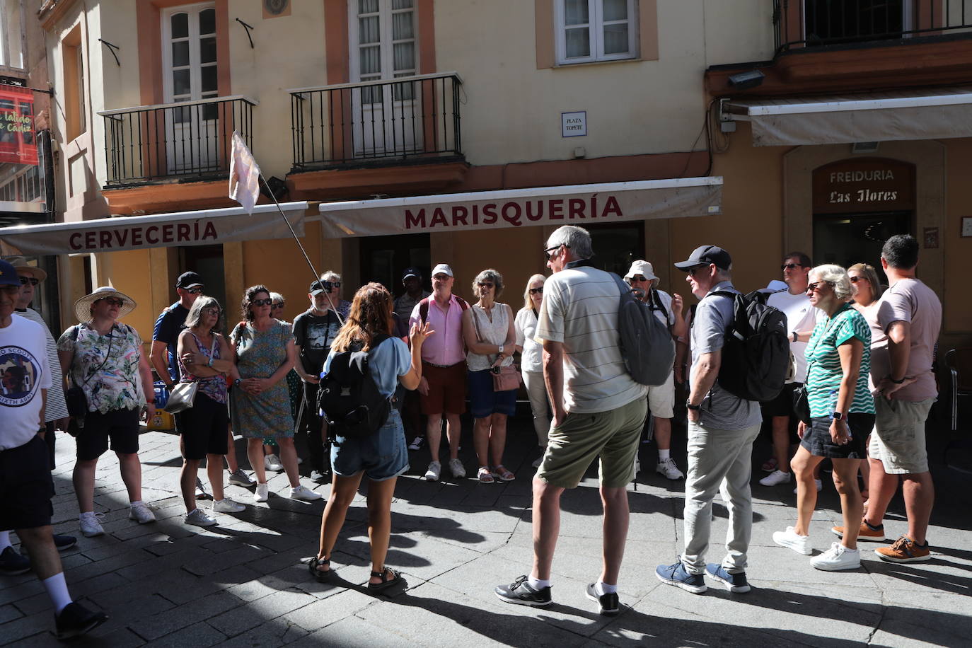 Fotos: Desembarco masivo de turistas en Cádiz con más de 9.200 cruceristas