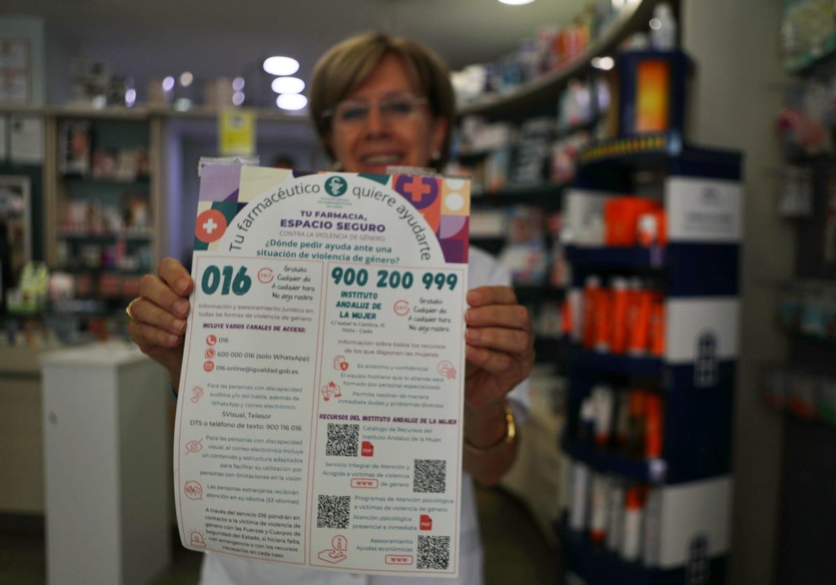 El cartel informativo de 'Tu farmacia, espacio seguro'