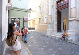 La Casa del Carnaval de Cádiz ya vislumbra las obras para reparar sus deficiencias