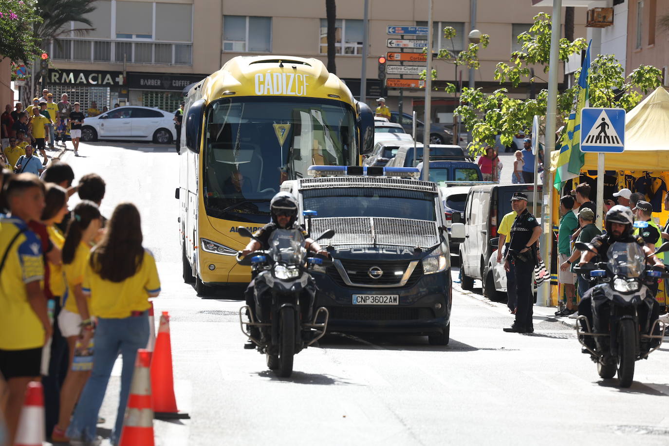 Fotos: ambiente en la previa del partido Cádiz CF-Racing de Ferrol