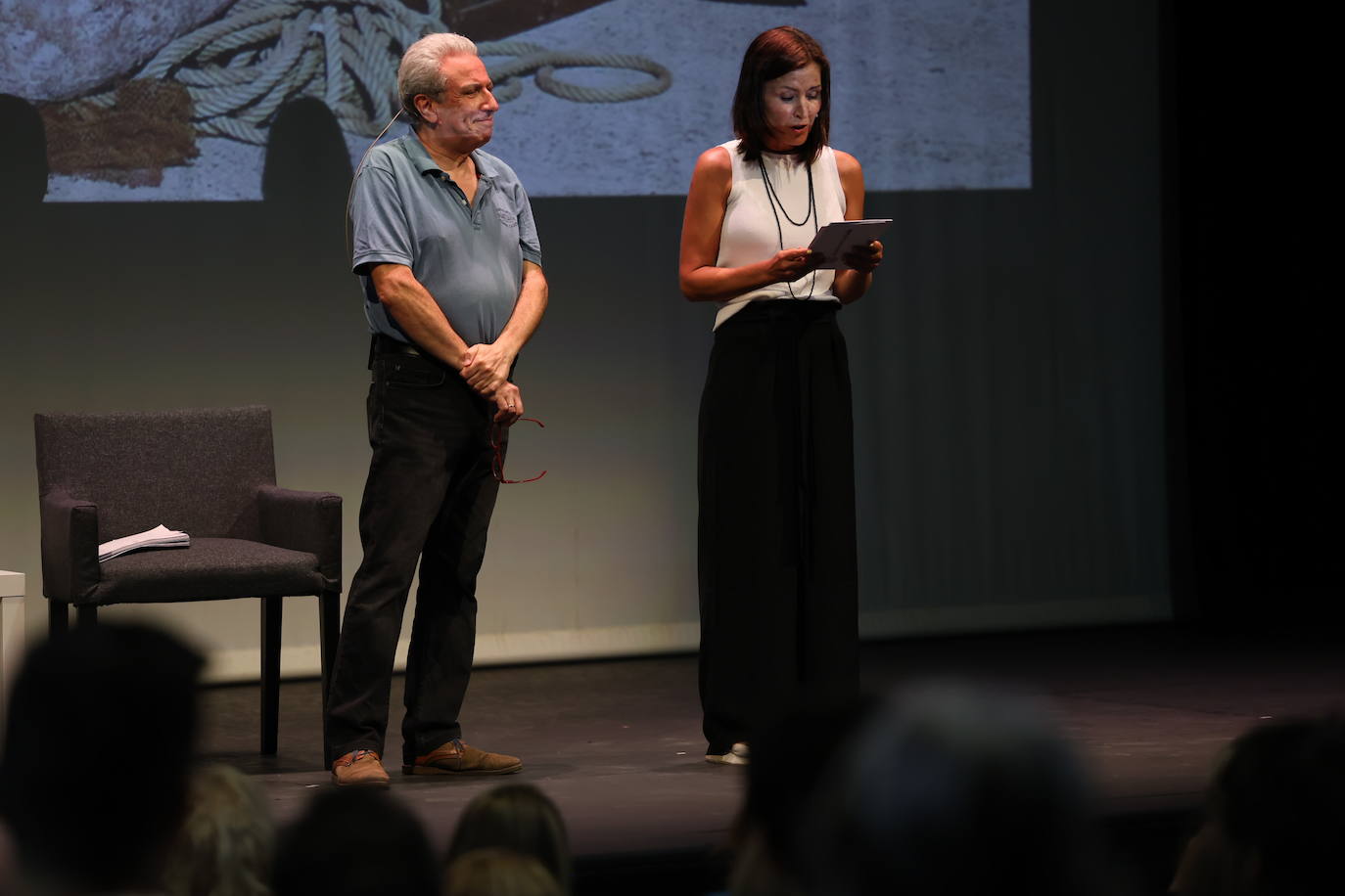 Fotos: el arqueólogo Francisco Blanco explica los hallazgos fenicios de las excavaciones de Procasa