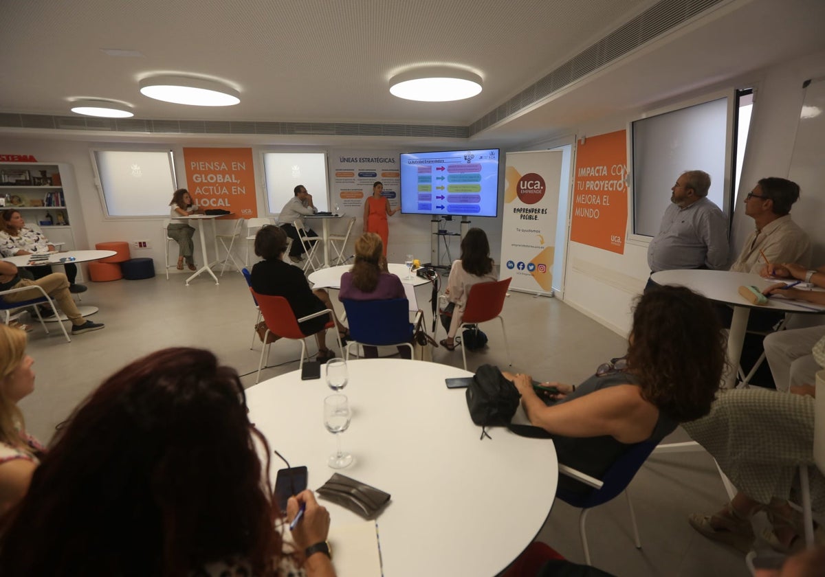 El estudio 'El emprendimiento femenino en Cádiz' ha sido presentado este miércoles en el Centro de Transferencia Empresarial El Olivillo.