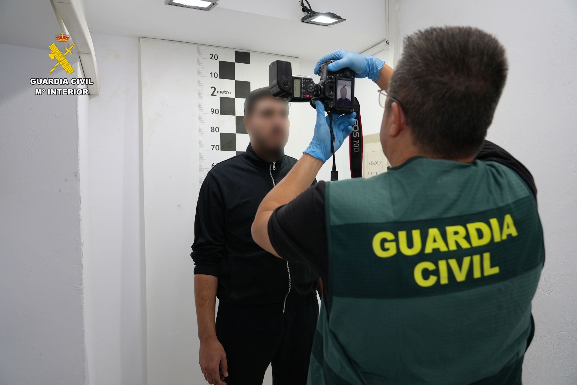 Las imágenes que todos querían ver: Karim, detenido por la Guardia Civil