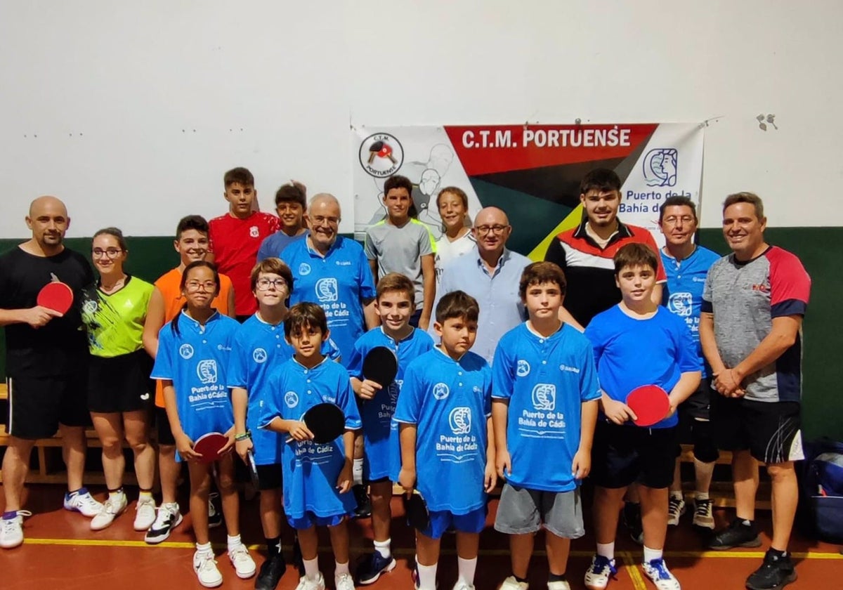 Jornada de tecnificación para niños del Club Tenis de Mesa Portuense.