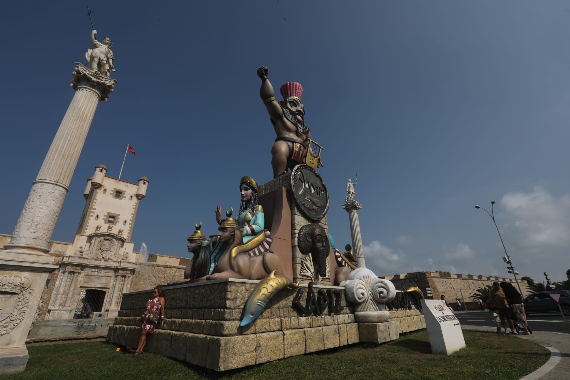 Cádiz fenicia se despide: clausura del Mercado, yincana y body paint en Santa Catalina