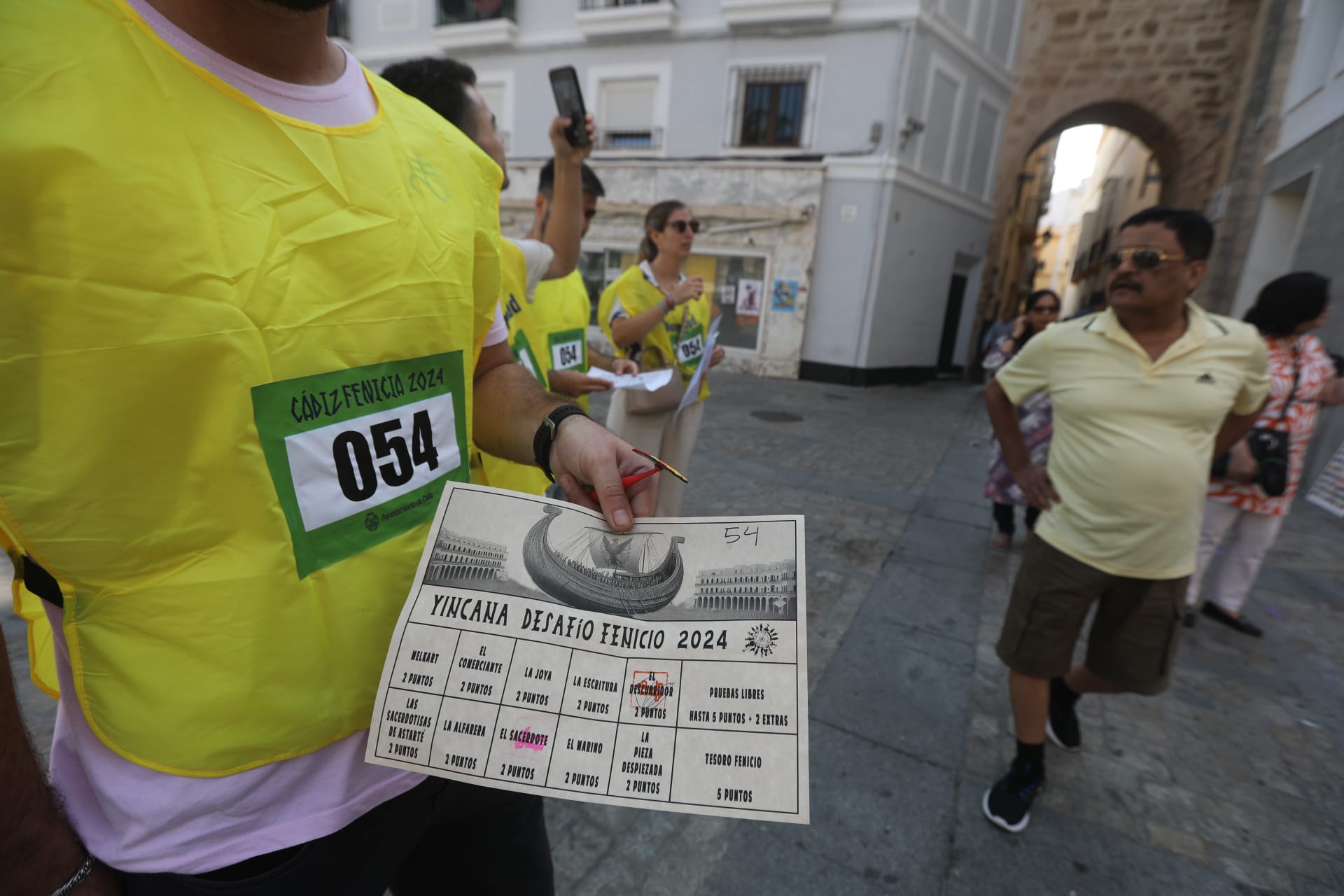 Cádiz fenicia se despide: clausura del Mercado, yincana y body paint en Santa Catalina