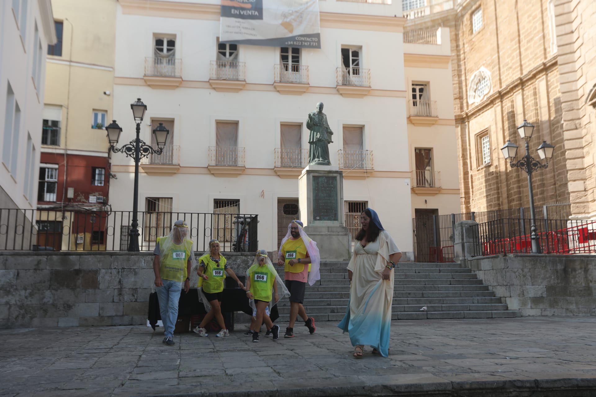 Cádiz fenicia se despide: clausura del Mercado, yincana y body paint en Santa Catalina