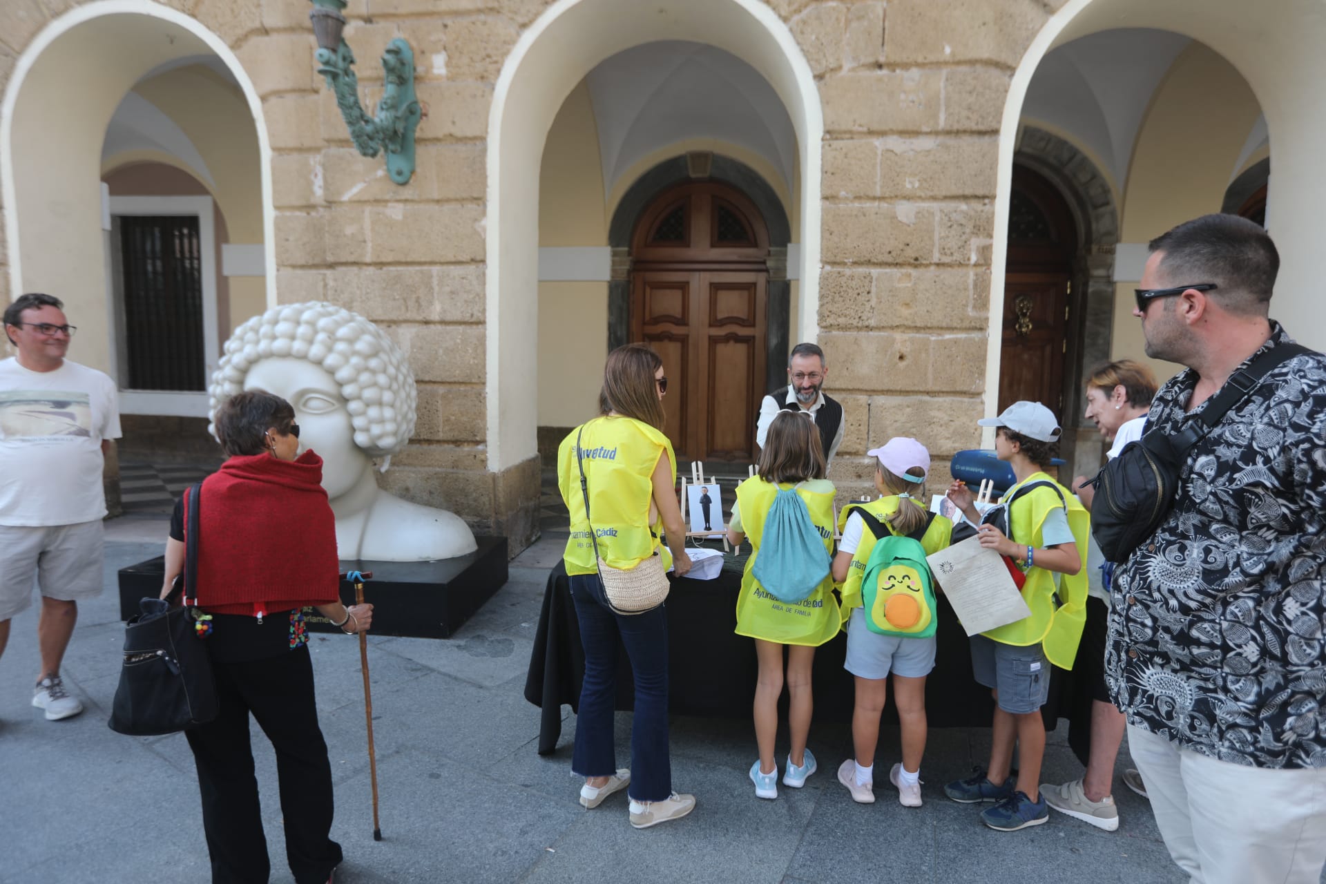 Cádiz fenicia se despide: clausura del Mercado, yincana y body paint en Santa Catalina