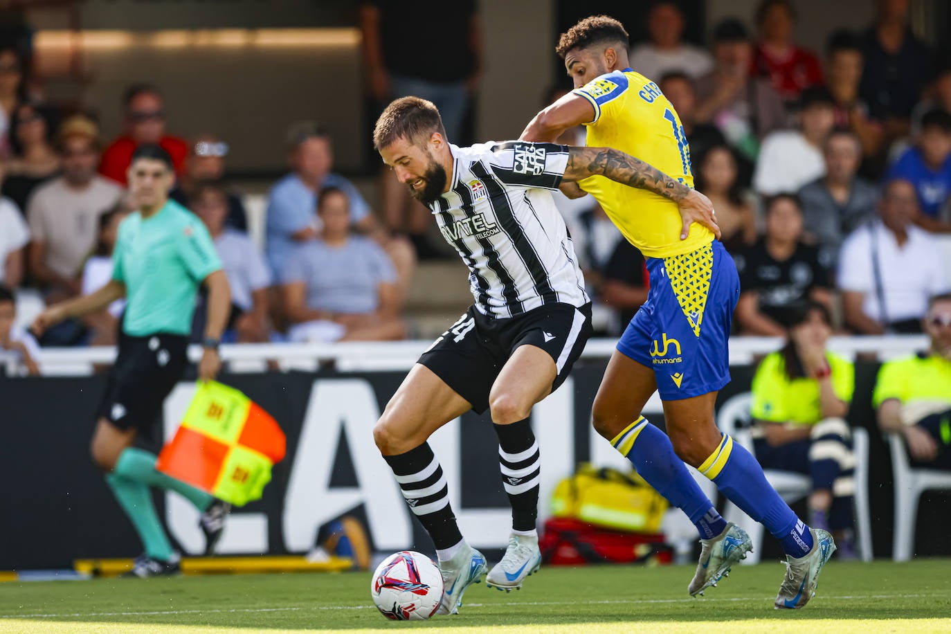 Fotos: Cartagena - Cádiz CF en el estadio de Cartagonova