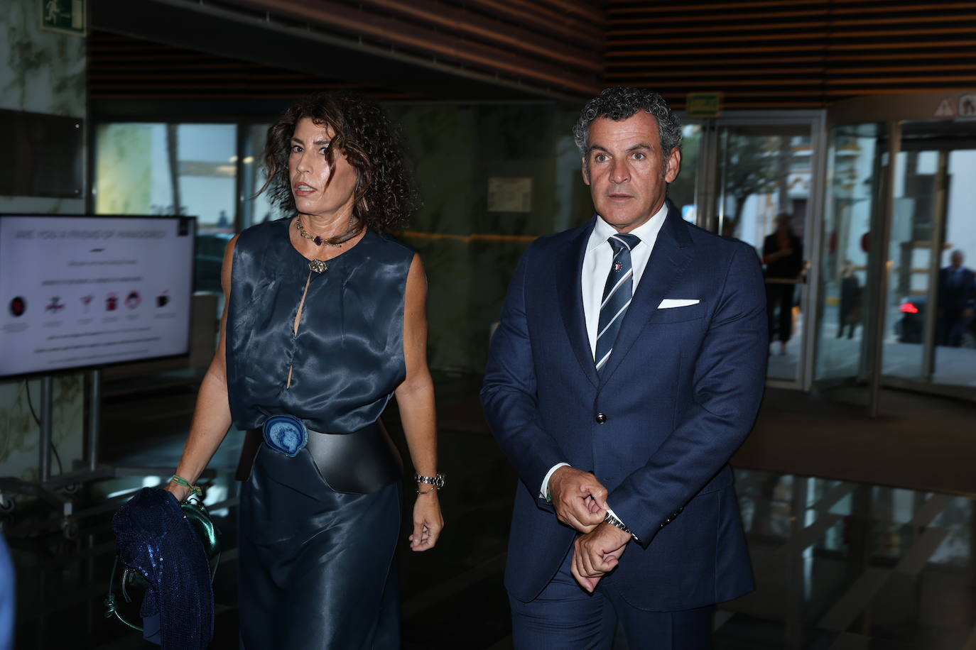 FOTOS: Los invitados a los Premios LA VOZ 2024 llegan al Parador de Cádiz (II)