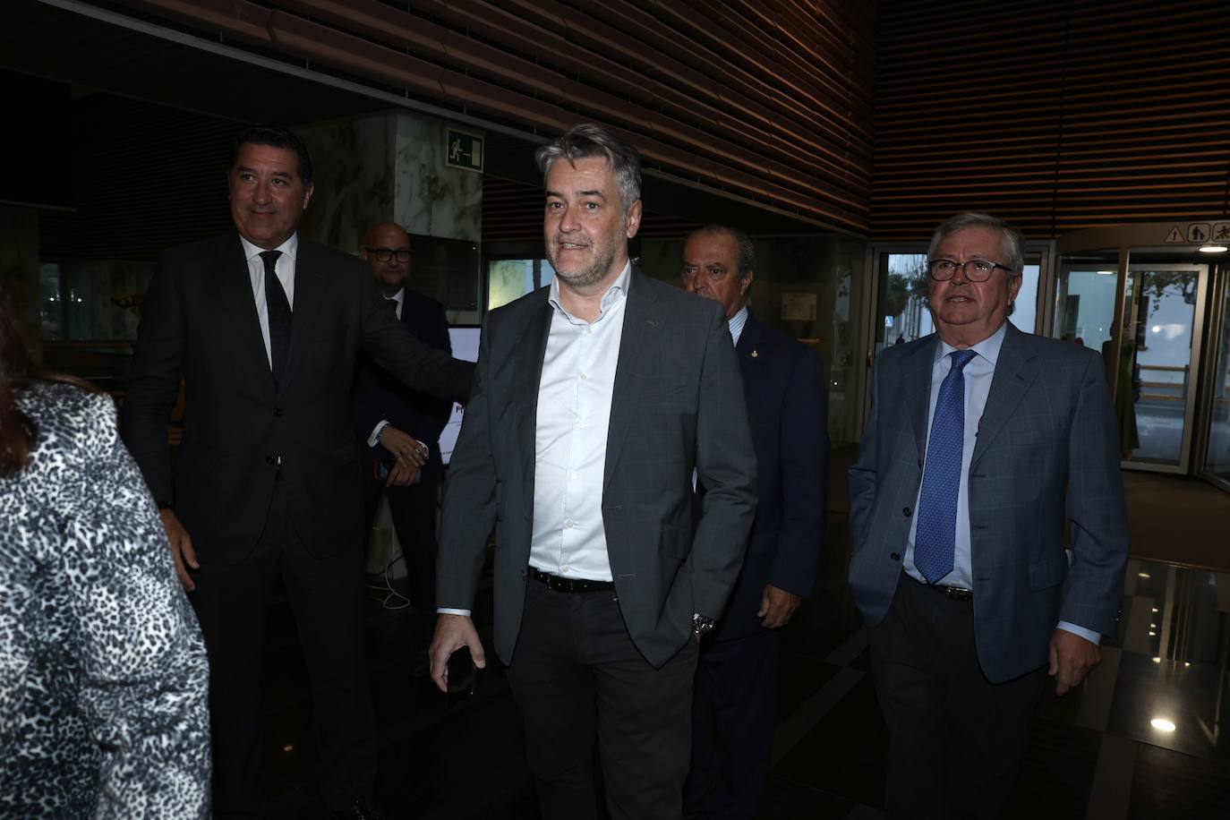 FOTOS: Los invitados a los Premios LA VOZ 2024 llegan al Parador de Cádiz