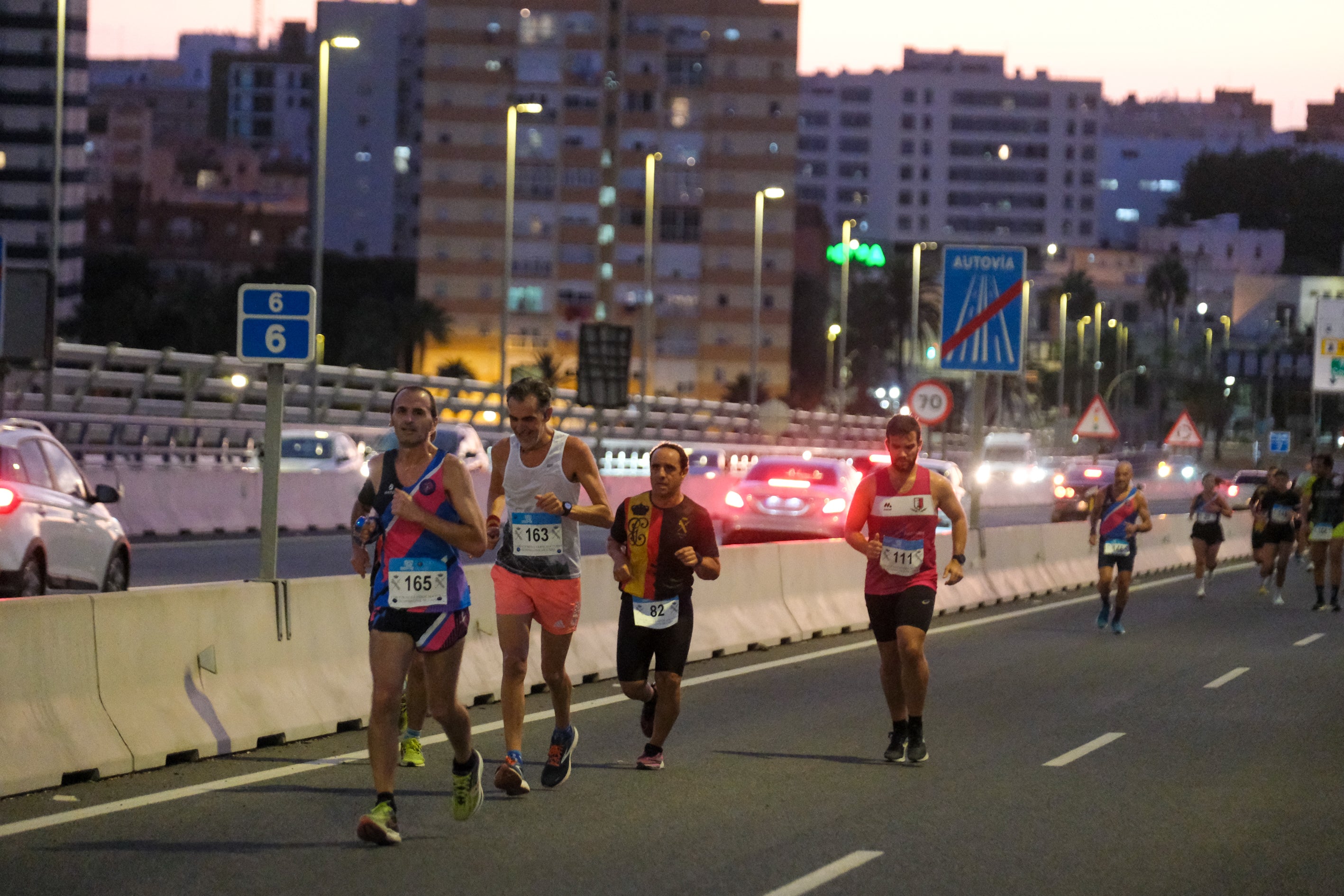 Fotos: IX Milla Verde Nocturna a beneficio de la Asociación de Down Cádiz