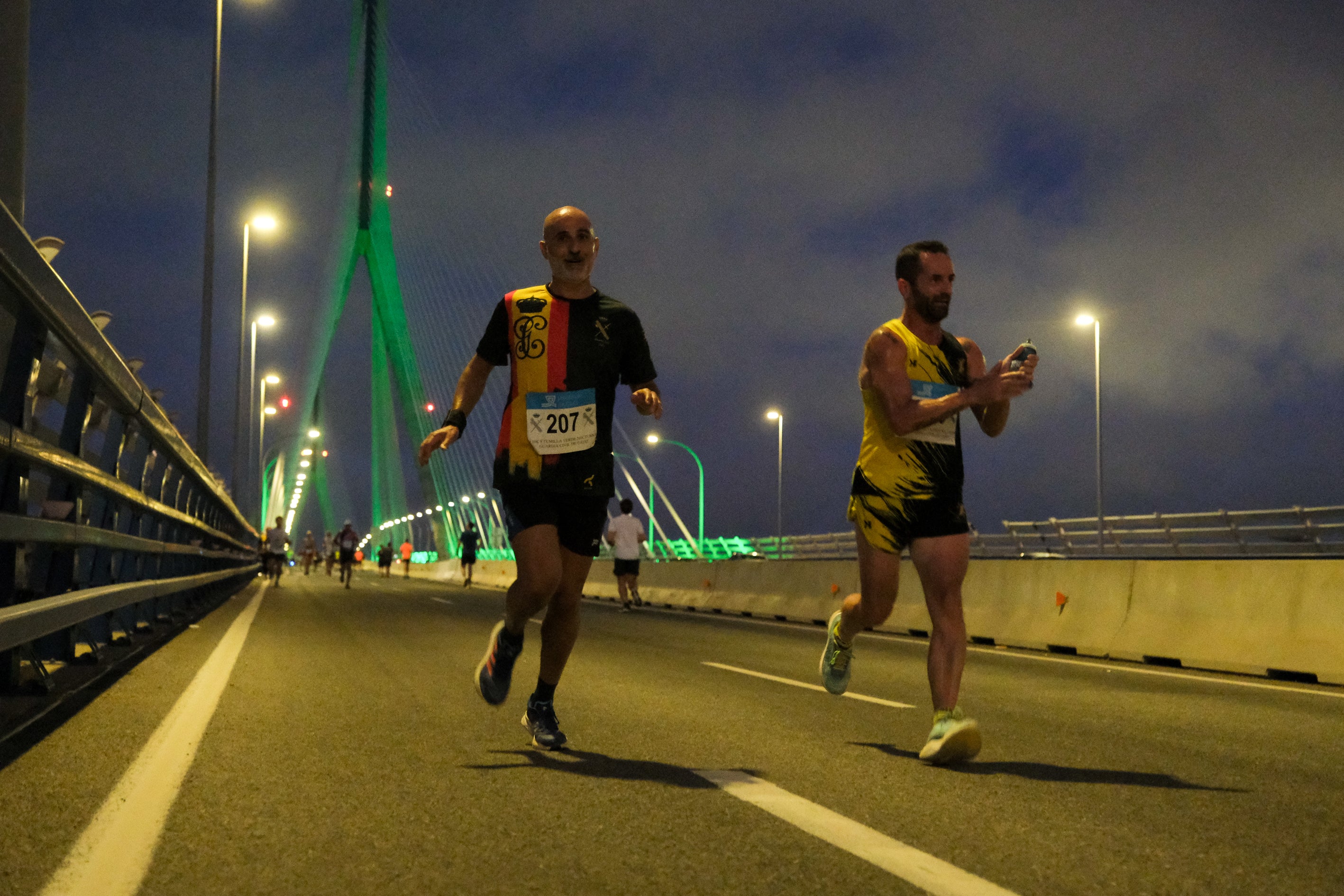 Fotos: IX Milla Verde Nocturna a beneficio de la Asociación de Down Cádiz