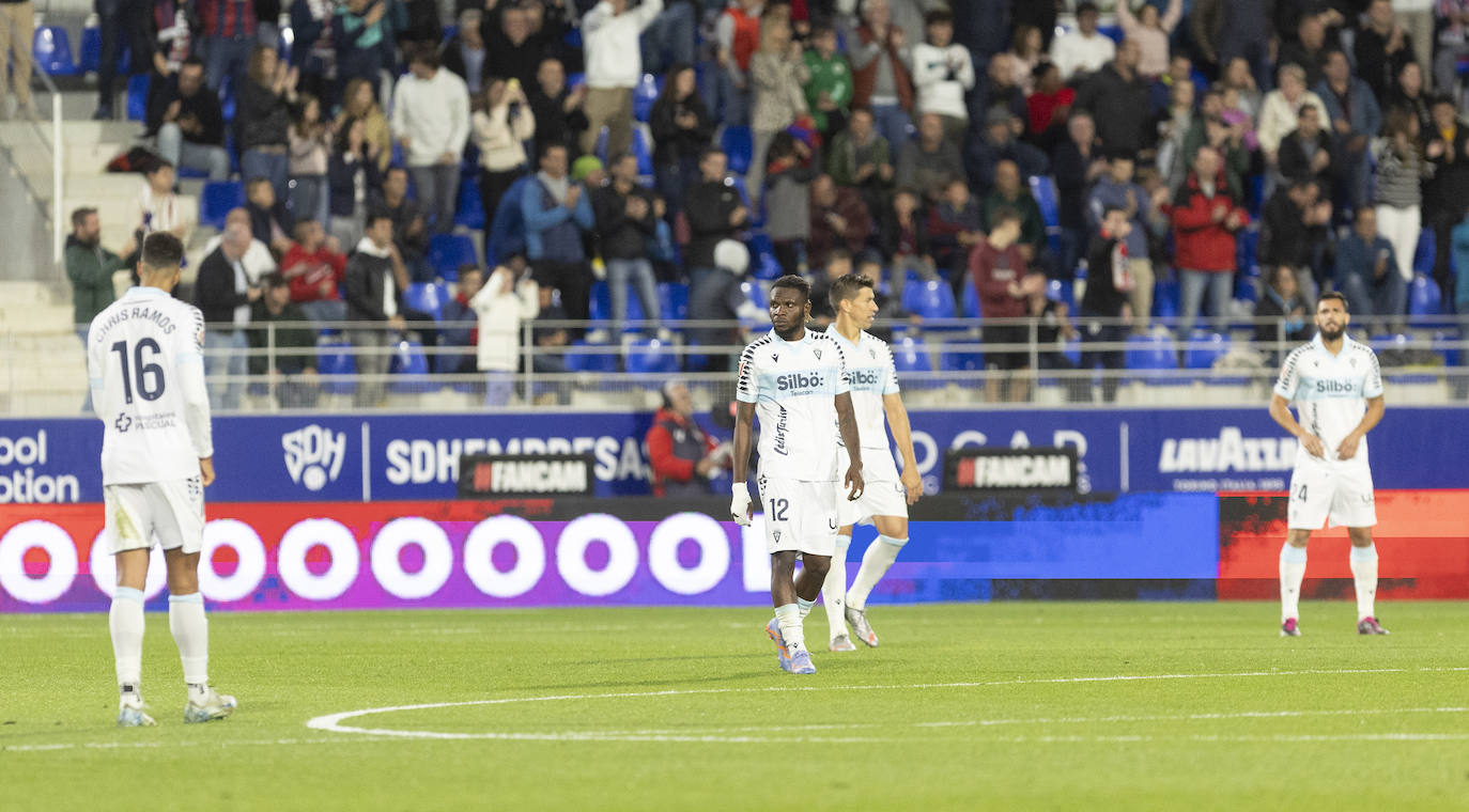 Fotos: Huesca - Cádiz CF en el estadio de El Alcoraz