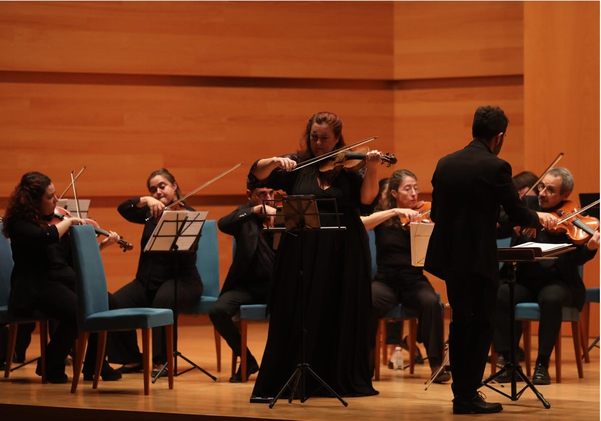 El Palacio de Congresos albergó ayer el concierto de la orquesta de la UCA.