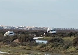 En libertad el acusado de haber agredido a dos guardias civiles cuando descargaba gasolina a una narcolancha