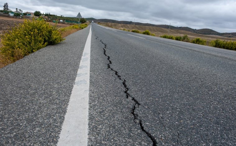 Imagen principal - Frente común por la seguridad vial en la Sierra de Cádiz