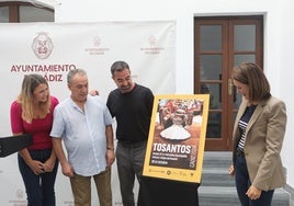 Tosantos en Cádiz: actividades musicales y dos mil bolsas de frutas para los más pequeños