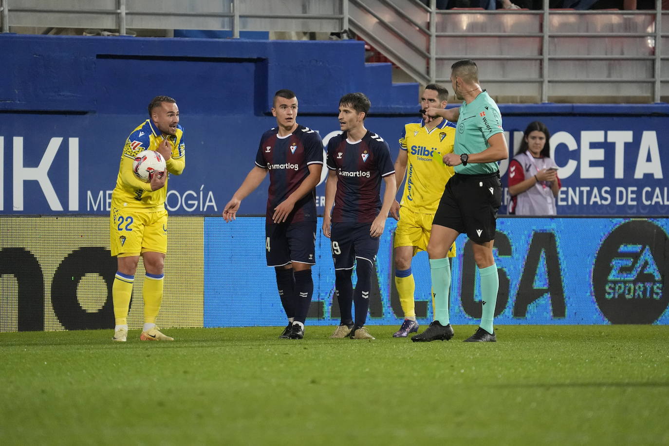 Fotos: Eibar - Cádiz en Ipurua