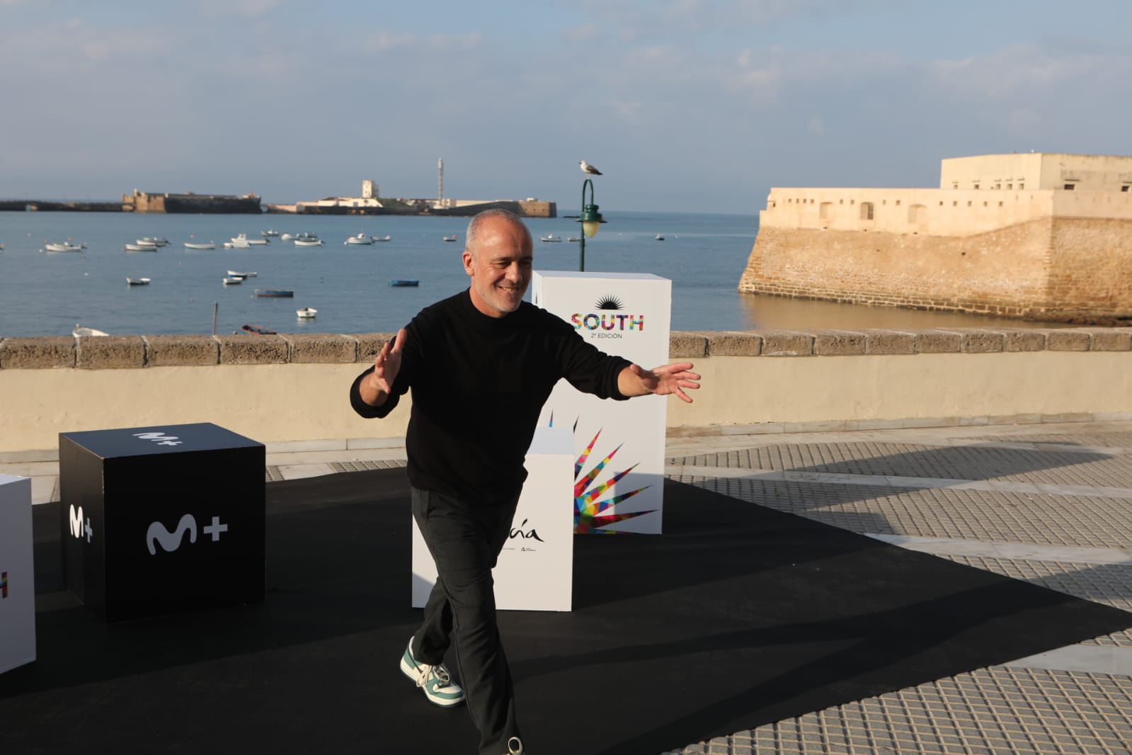 Las imágenes de María Adánez, Javier Gutiérrez, Leonor Watling y Carlos Scholz en la playa de La Caleta