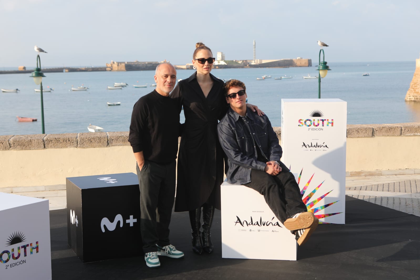 Las imágenes de María Adánez, Javier Gutiérrez, Leonor Watling y Carlos Scholz en la playa de La Caleta