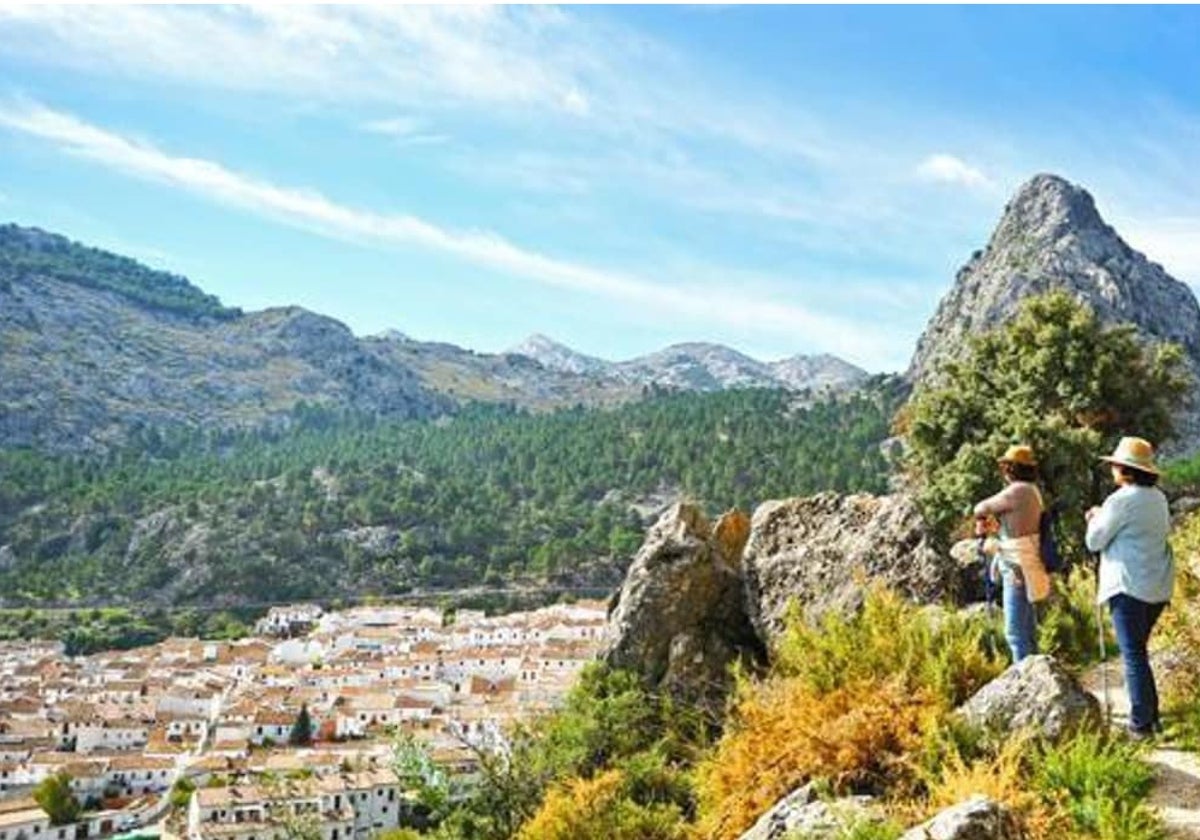 Un sendero de gran recorrido conectará las siete villas de la serranía de Villaluenga