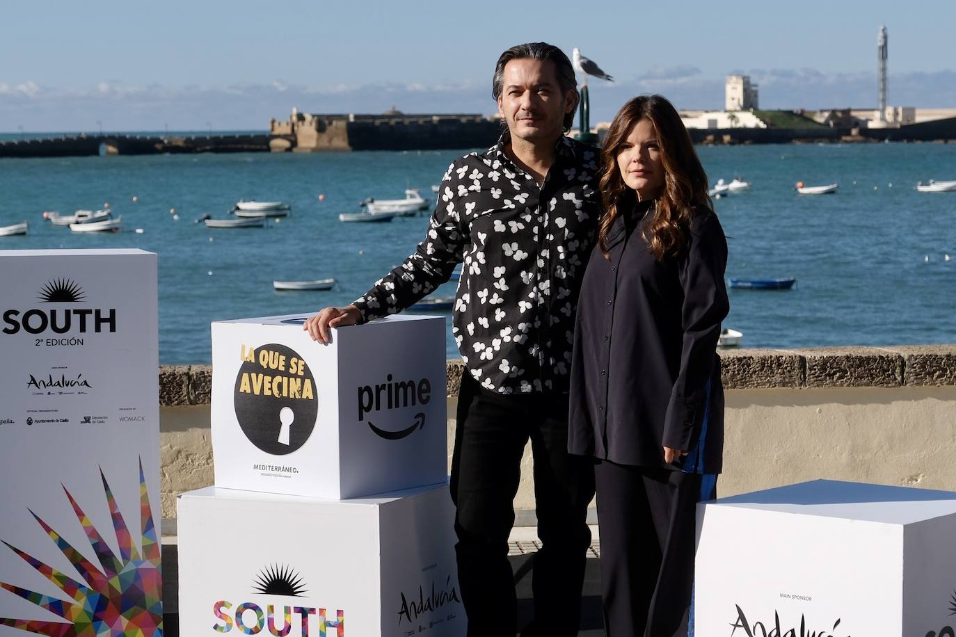 Fotos: rostros muy conocidos en el photocall en La Caleta de este domingo