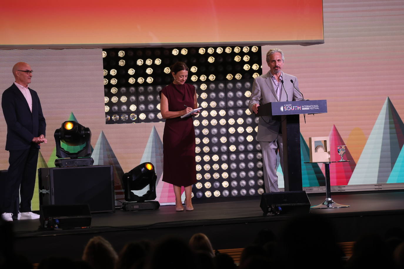 Fotos: Entrega del Internacional Honorary SISF Member Award a David Shore