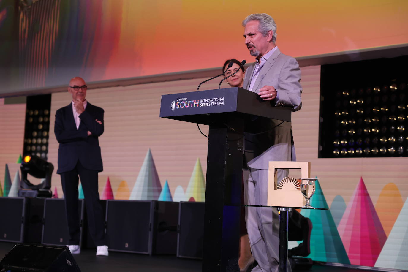 Fotos: Entrega del Internacional Honorary SISF Member Award a David Shore