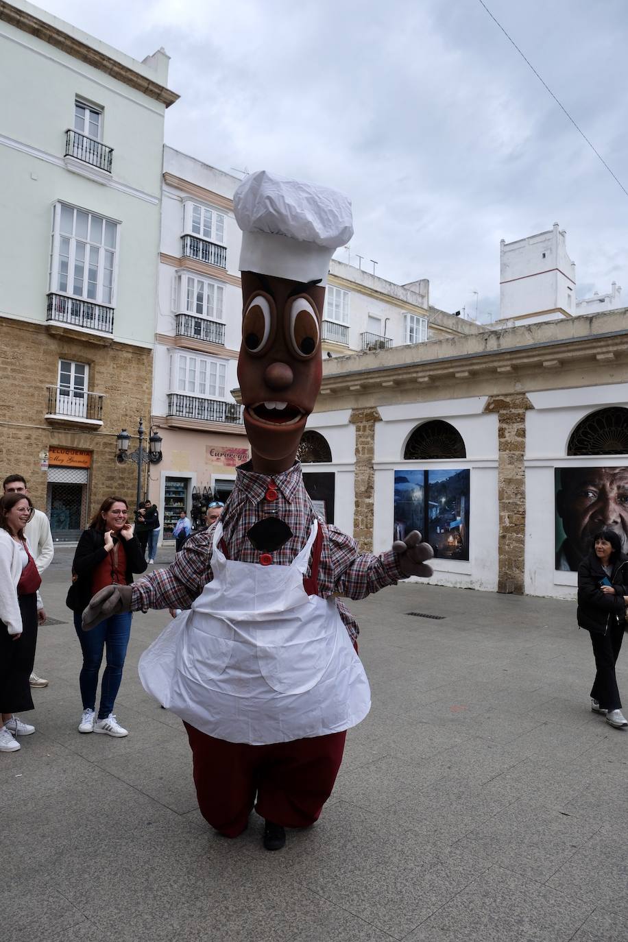 Fotos: El mercado central de Cádiz celebra la fiesta de Los Tosantos