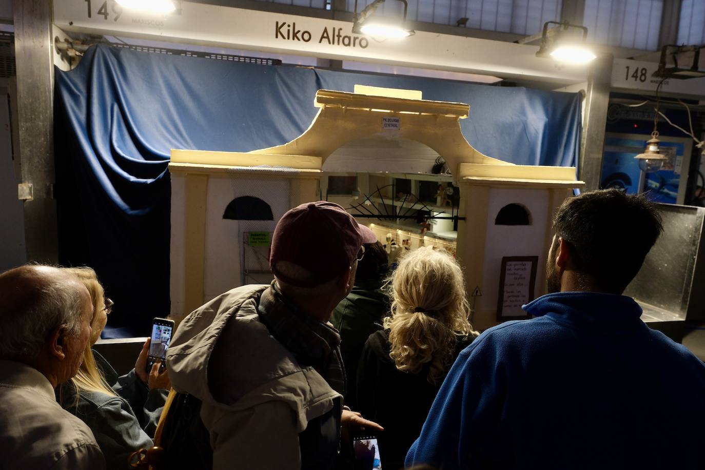 Fotos: El mercado central de Cádiz celebra la fiesta de Los Tosantos