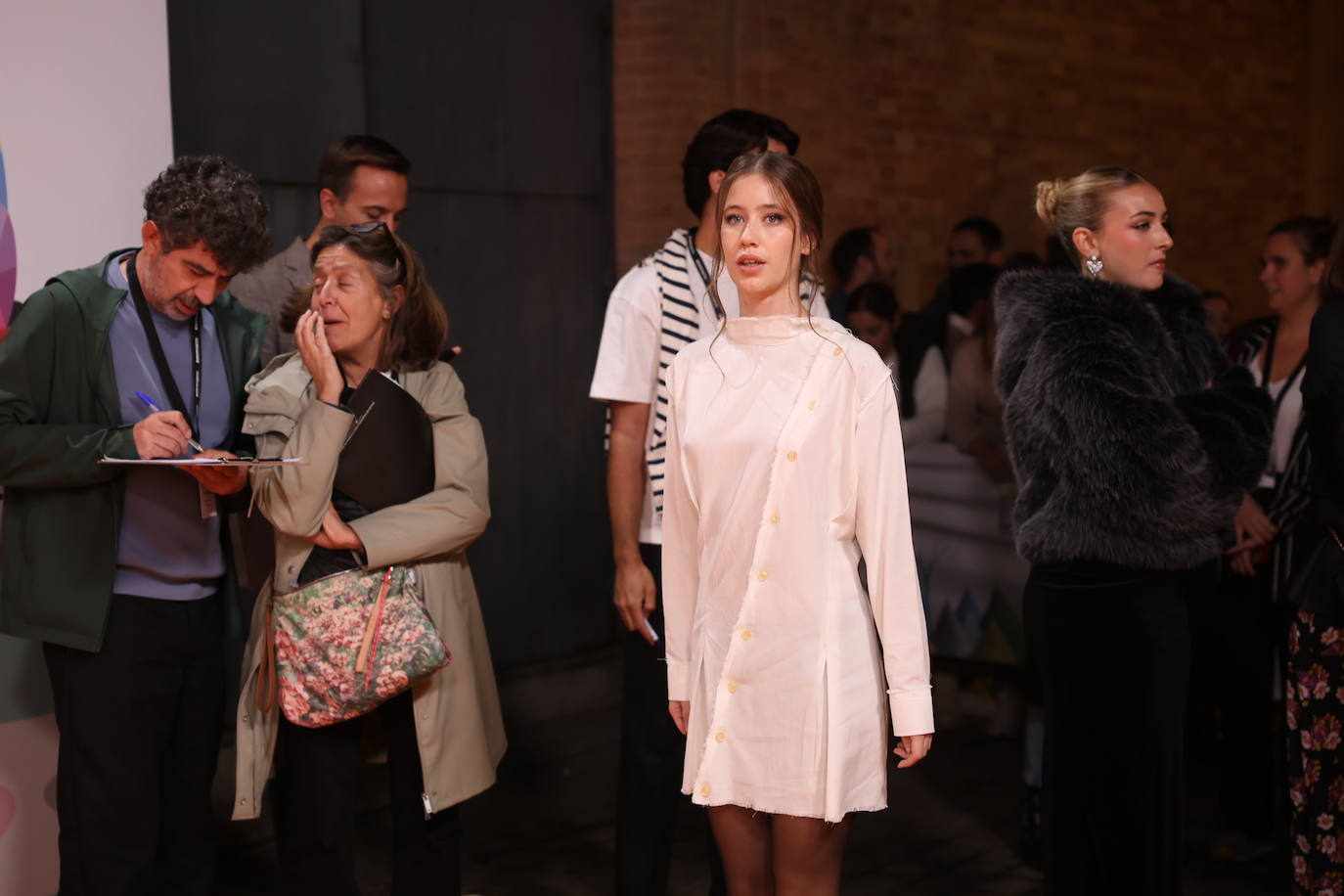 Fotos: La lluvia no ensombrece el ambiente del martes en la alfombra de estrellas del South en Cádiz