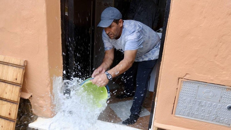 La Bahía de Cádiz también sucumbe a la DANA: descarga con intensidad en San Fernando, Puerto Real, El Puerto y la Janda