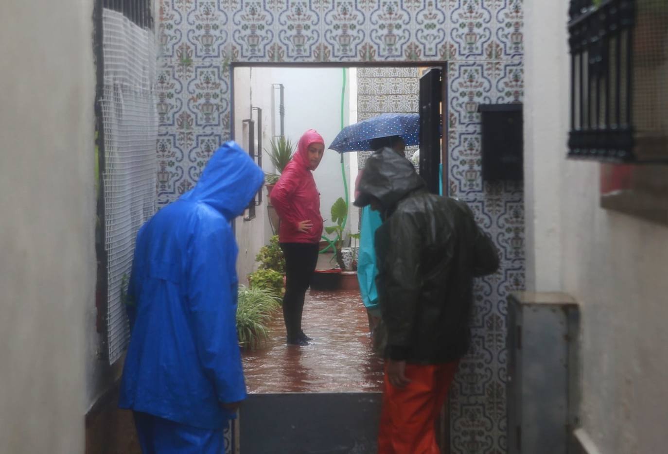 Fotos: La barriada del Buen Pastor en San Fernando anegada por las lluvias