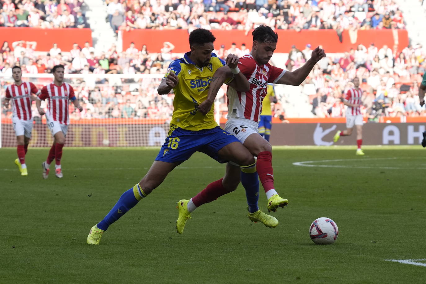 Fotos: Sporting de Gijón- Cádiz desde El Molinón