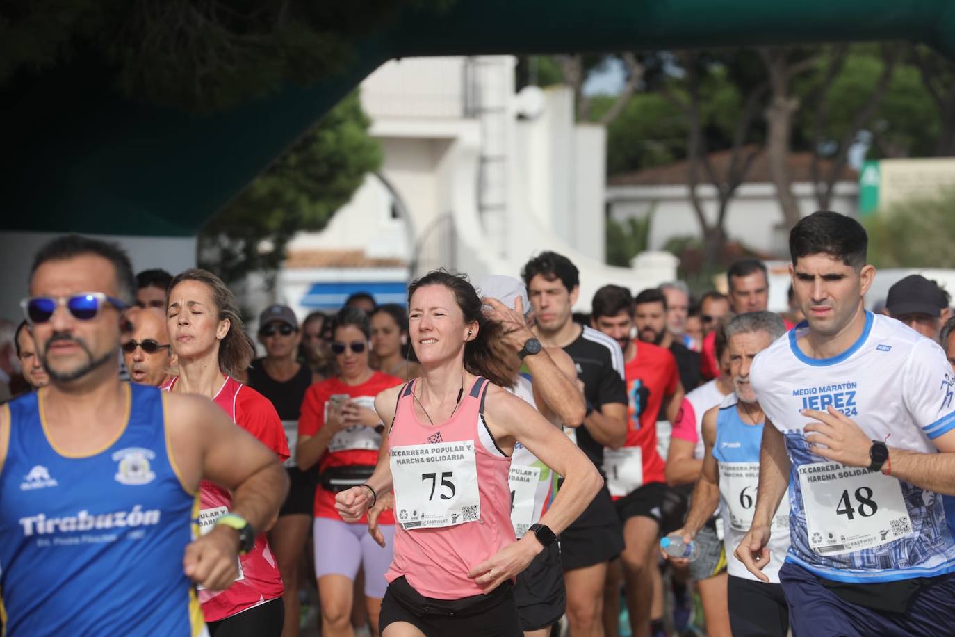 Fotos: ¿Has estado en la IX Carrera Popular y Marcha Solidaria ONG Nueva Bahía? Búscate en la galería