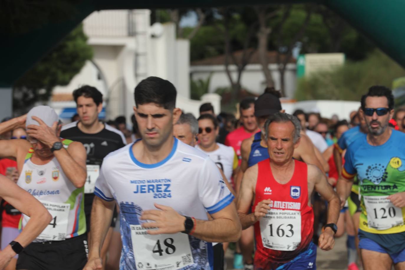 Fotos: ¿Has estado en la IX Carrera Popular y Marcha Solidaria ONG Nueva Bahía? Búscate en la galería