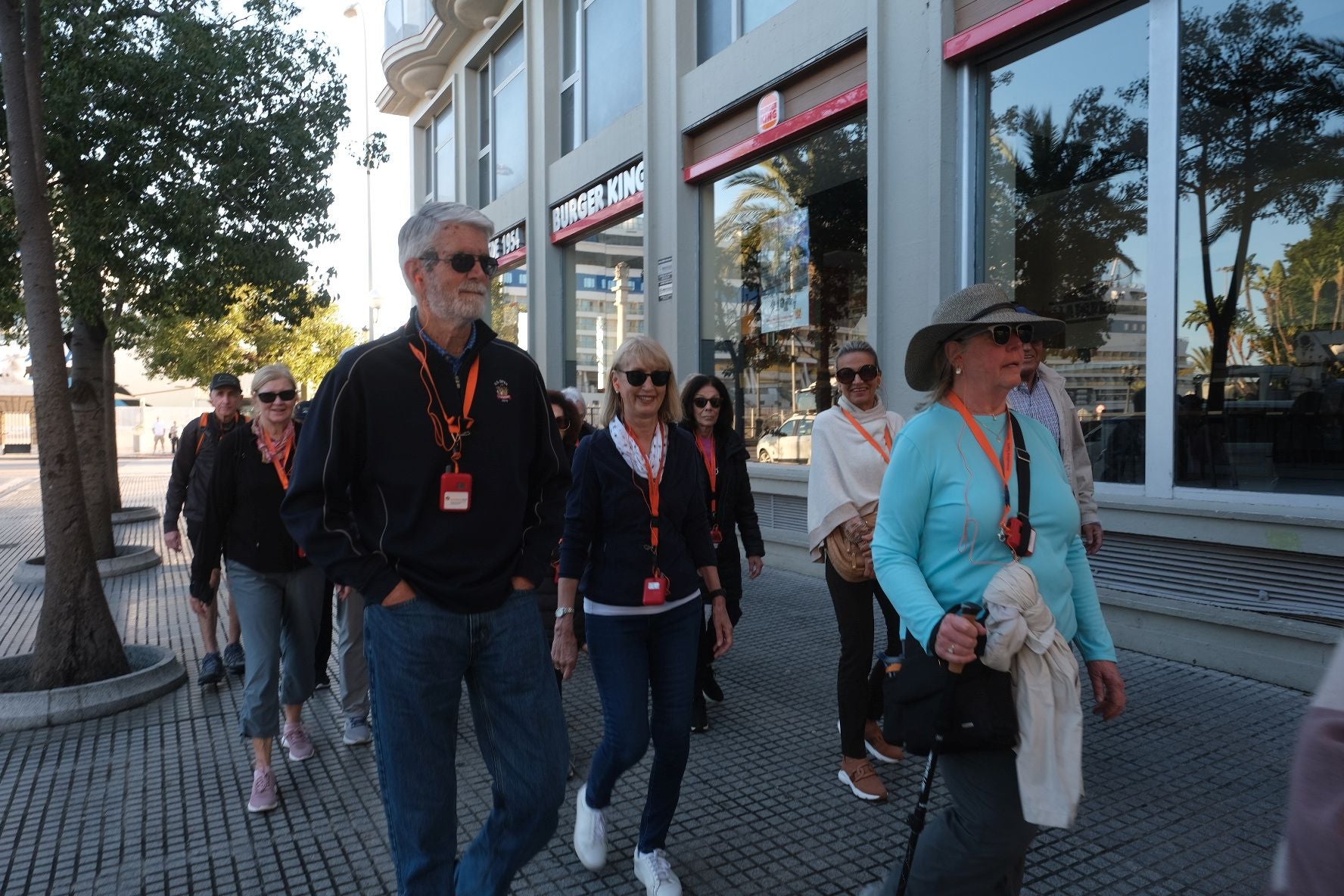 Fotos: Casi 8.000 cruceristas llegan al puerto de Cádiz