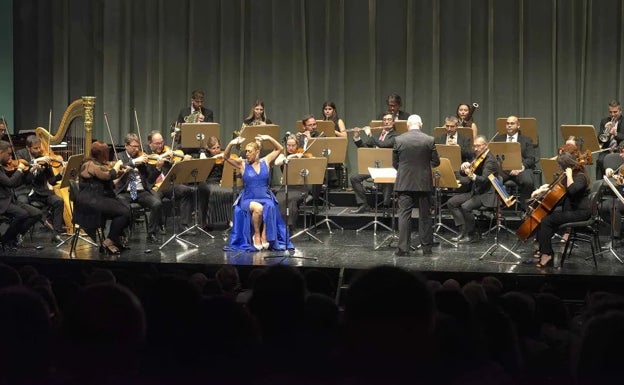 Esperanza Fernández y Orquesta Bética de Cámara