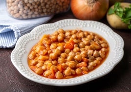 Platos de garbanzos y música en directo: Trebujena celebra este fin de semana el 'Garbanzo Rock' y el concurso 'Garbanzo como conejo'