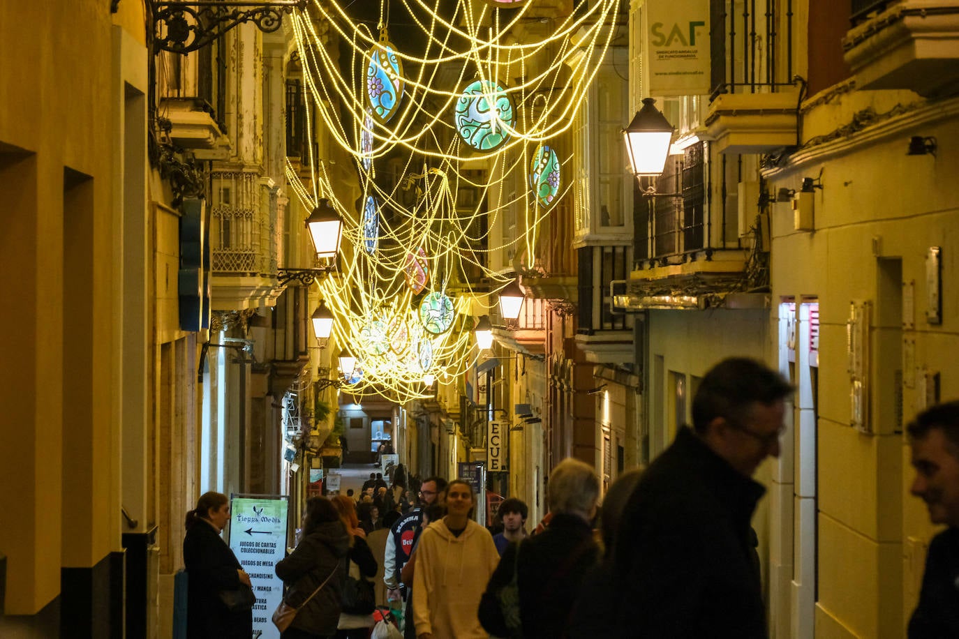 Fotos: Así brilla Cádiz con su alumbrado de Navidad