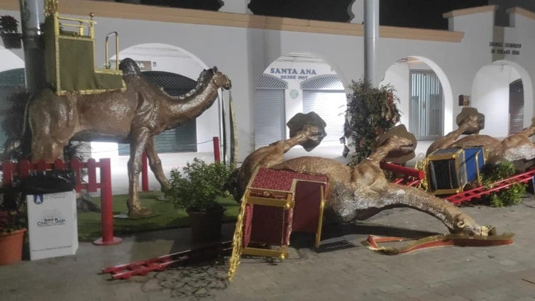 Destrozan la decoración de Navidad en Chipiona