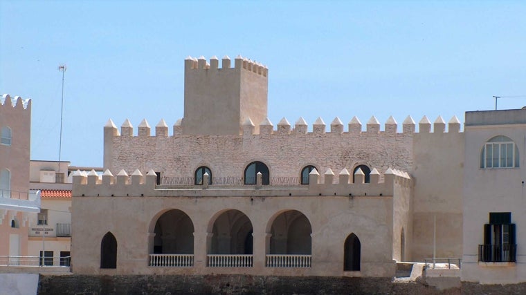 Los cinco monumentos de Cádiz que recibirán una inyección del Gobierno de España para su rehabilitación: la catedral, un castillo, el palacio...