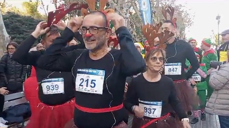 Cádiz se entrega y vive con pasión la VII San Silvestre