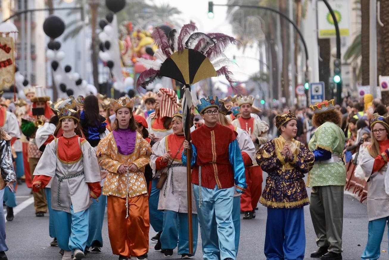 FOTOS: Melchor, Gaspar y Baltasar protagonizan una Cabalgata de cine en Cádiz en 2025